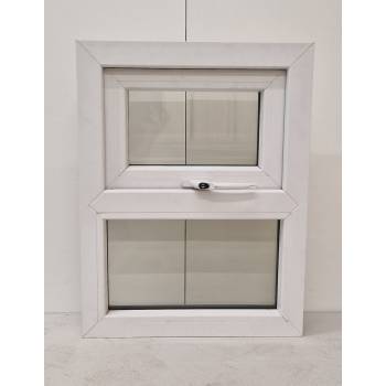 White Plastic Window 650x500mm SS5